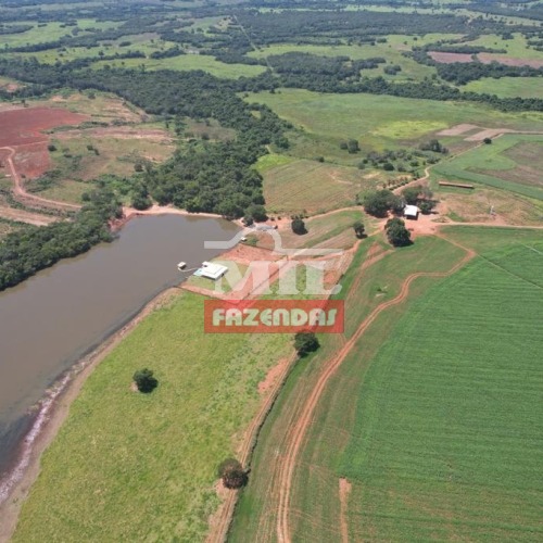 Fazenda 275 Alqueires ( 1.331 hectares ) -Porangatu margens da Br 153.