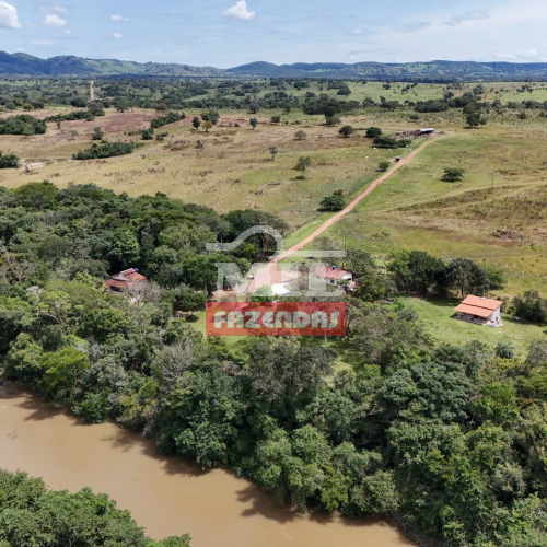 Fazenda 185 Alqueires (895,4 hectares) Crixás - GO