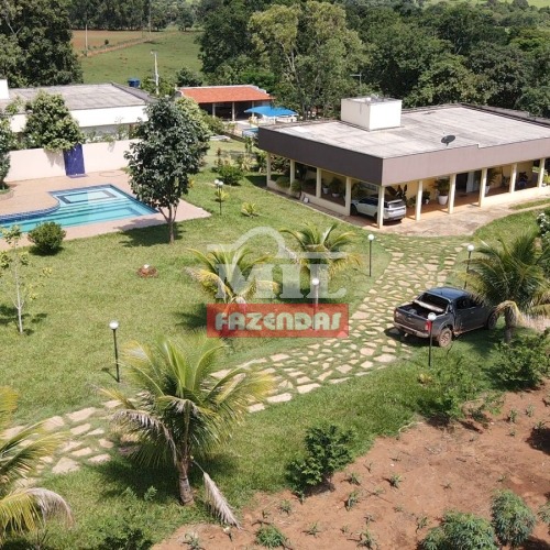 Chácara de lazer em Bela Vista de Goiás-Go. Área total: 7.000 m²